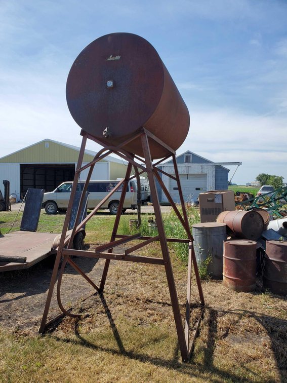 300 GAL FUEL TANK W/STAND, HOSE & NOZZLE
