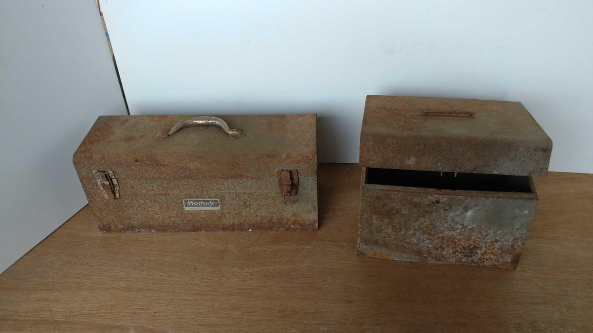 (2) METAL TOOLBOXES