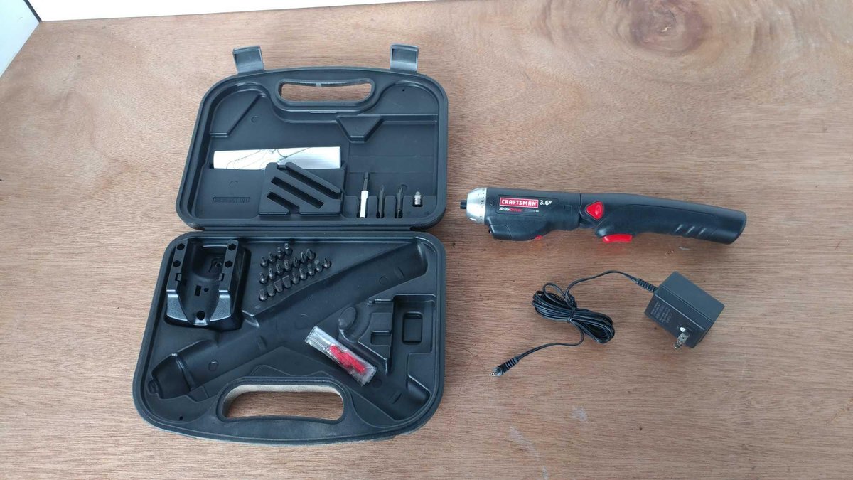 CRAFTSMAN BRITE DRIVER SET (SELLER STATES WORKING CONDITION)