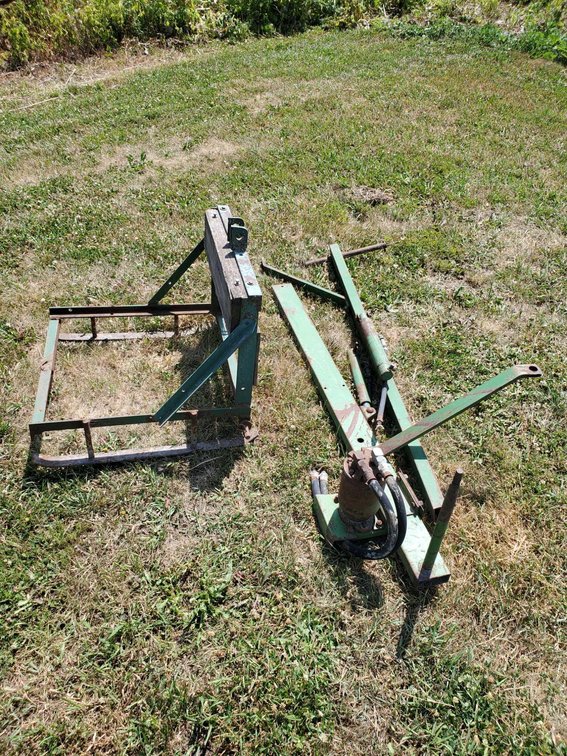 3 PT BOX FRAME AND MISC HYDRAULIC ARMS