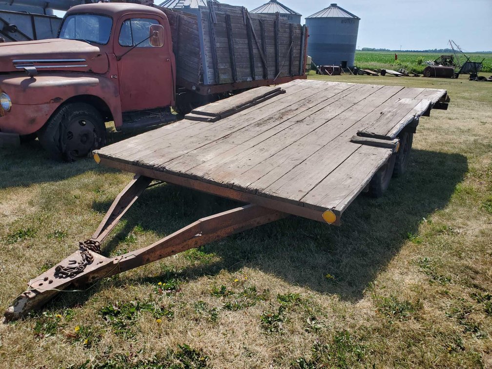 TANDEM TRAILER, WOOD DECK, NO TITLE
