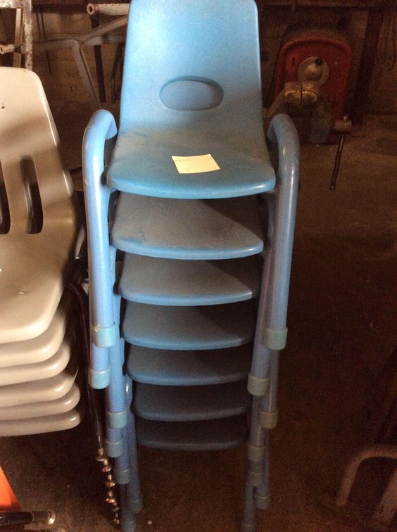 (CF06) (7) BLUE PRE SCHOOL CHAIRS