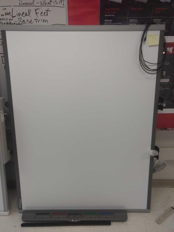 (B19) SMARTBOARD SB680, WALL MOUNT, USB CORD