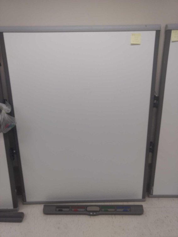 (B21) SMARTBOARD SB680, WALL MOUNT, NO USB CORD