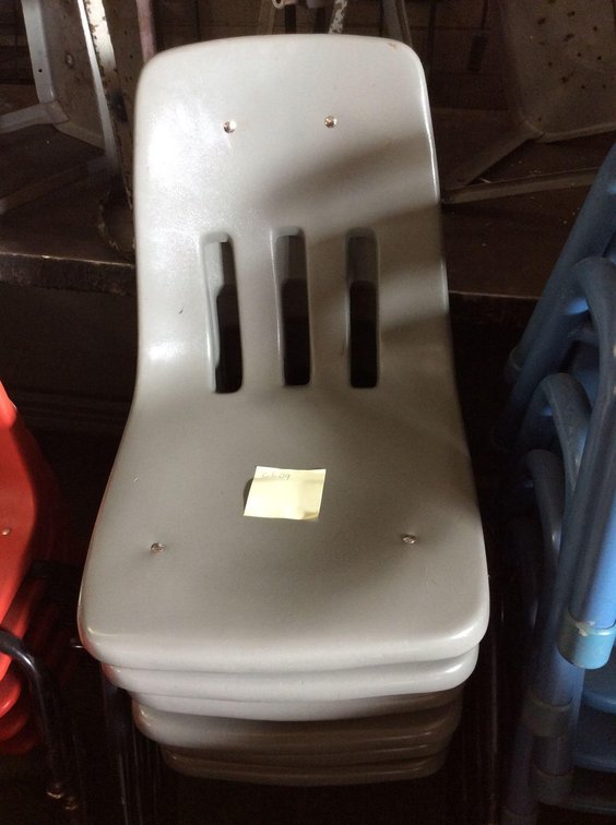 (CF09) (6) GREY MIDDLE SCHOOL CHAIRS