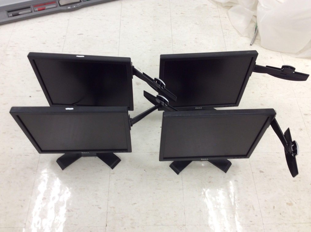 (4) DELL 4:3 MONITORS W/POWER CORDS & VGA CORDS