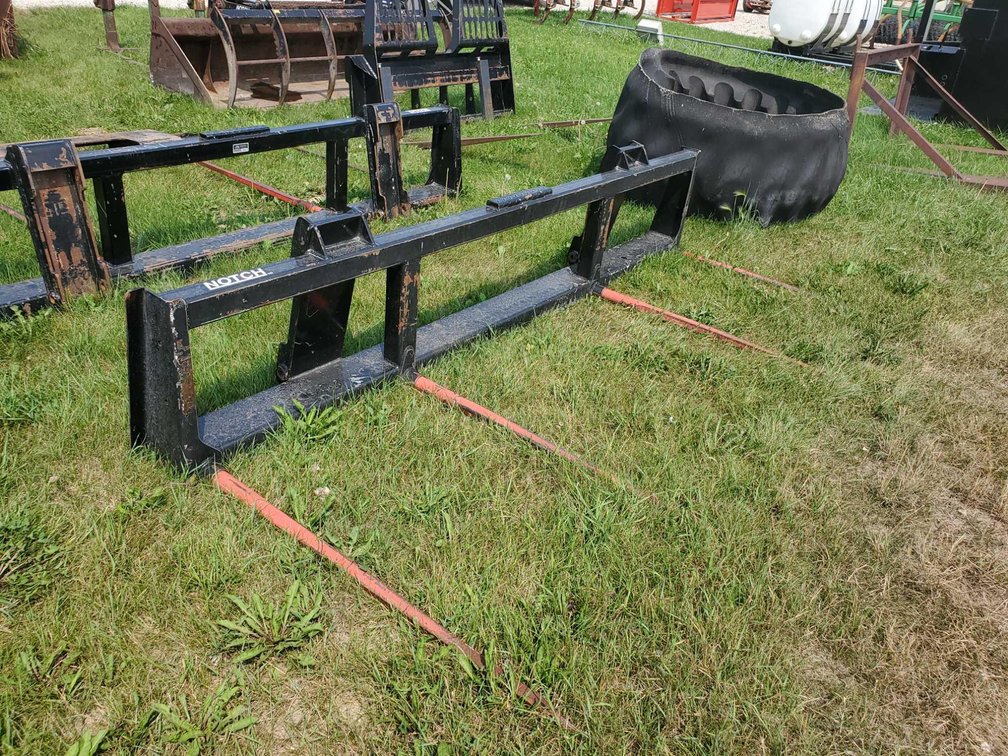 (I-252) NOTCH HAY FORK FOR NH/FORD BI-DIRECTIONAL