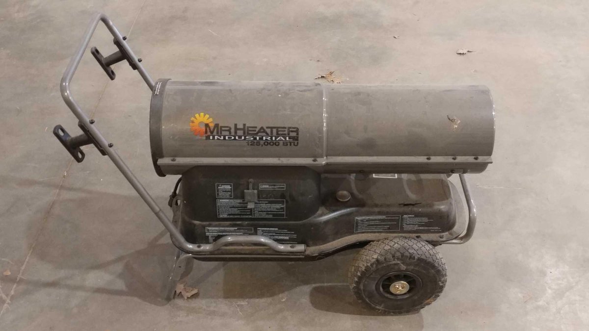 (I-186) MR HEATER INDUSTRIAL 125,000 BTU KEROSENE HEATER (UNKNOWN CONDITION)