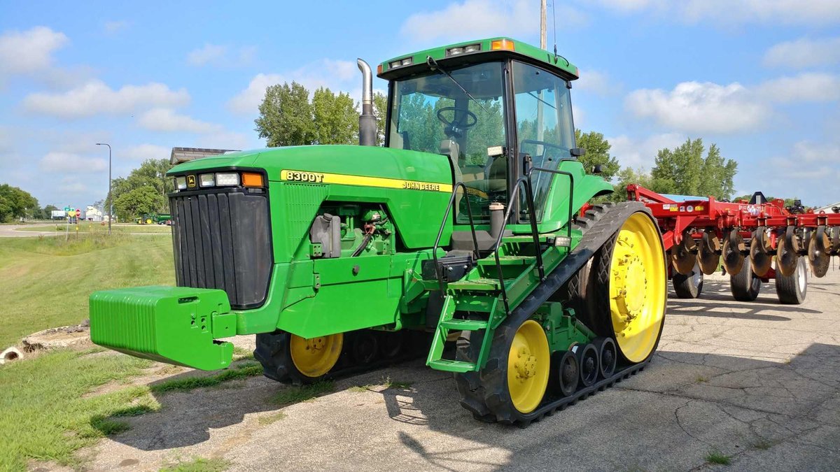 (I-733) 1998 JOHN DEERE 8300T TRACTOR, 6,780 HRS, 16 SPEED POWERSHIFT, 3 HYD, 3PT W/ QUICK TACH, 8 L