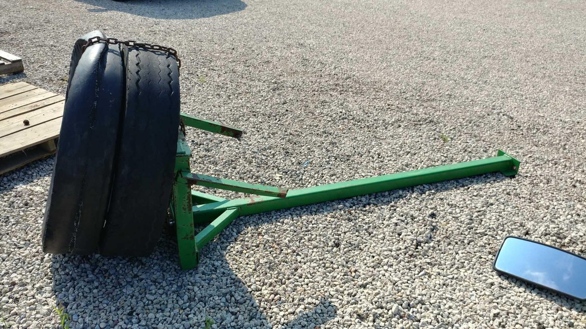 (I-734) TRUCK PUSHER FITS 8300T JD