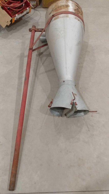 (I-195) VINTAGE 1950's HARVEY DUST COLLECTOR