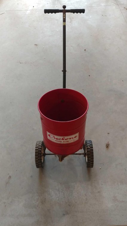 (I-418) CYCLONE MODEL B1-80 SEED SPREADER