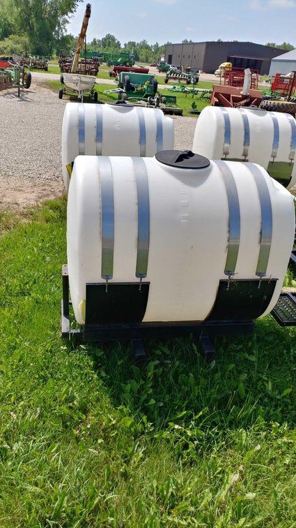 (I-825) SADDLE TANKS 
