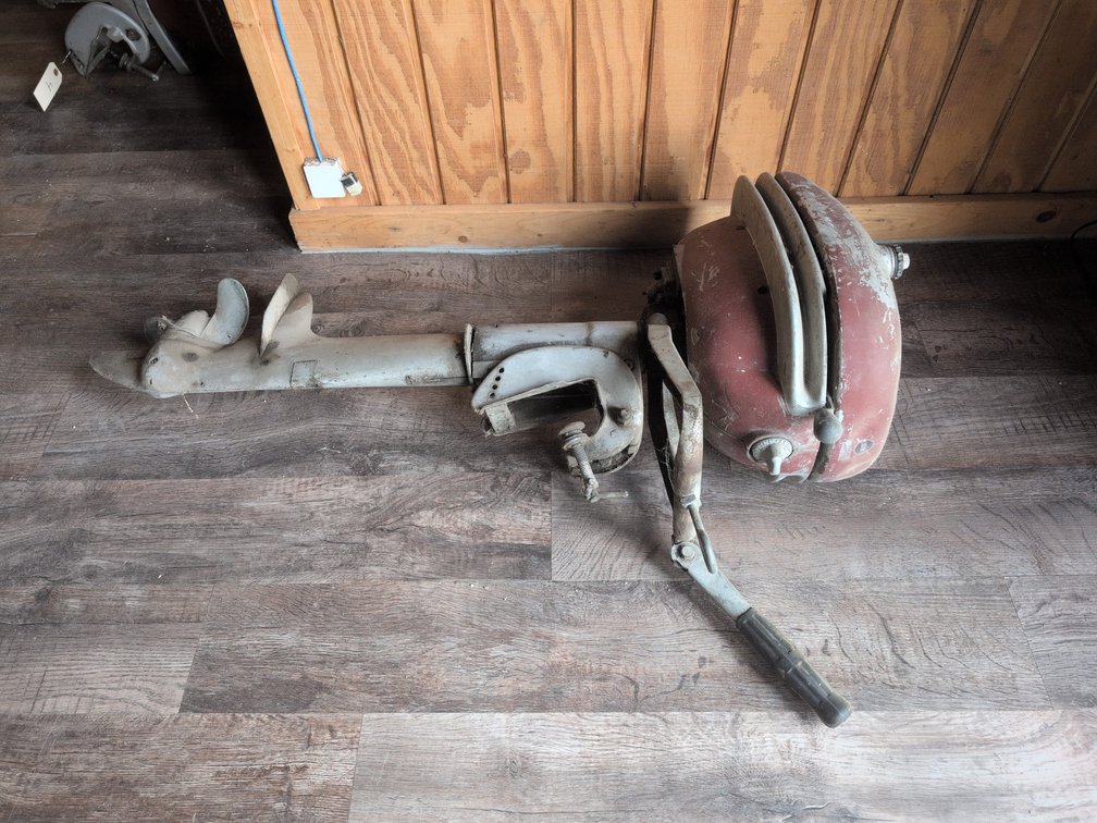 VINTAGE SEA KING OUTBOARD