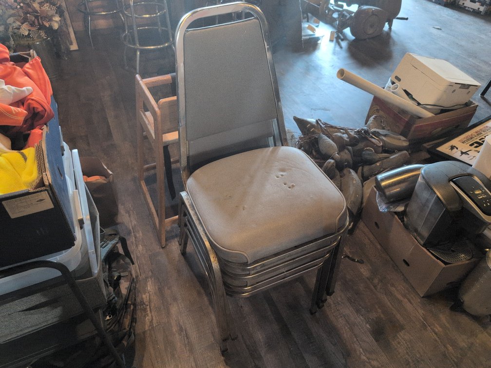 [4] PADDED CHAIRS