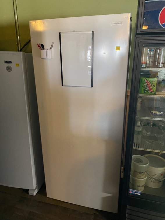 FRIGIDAIRE FREEZER