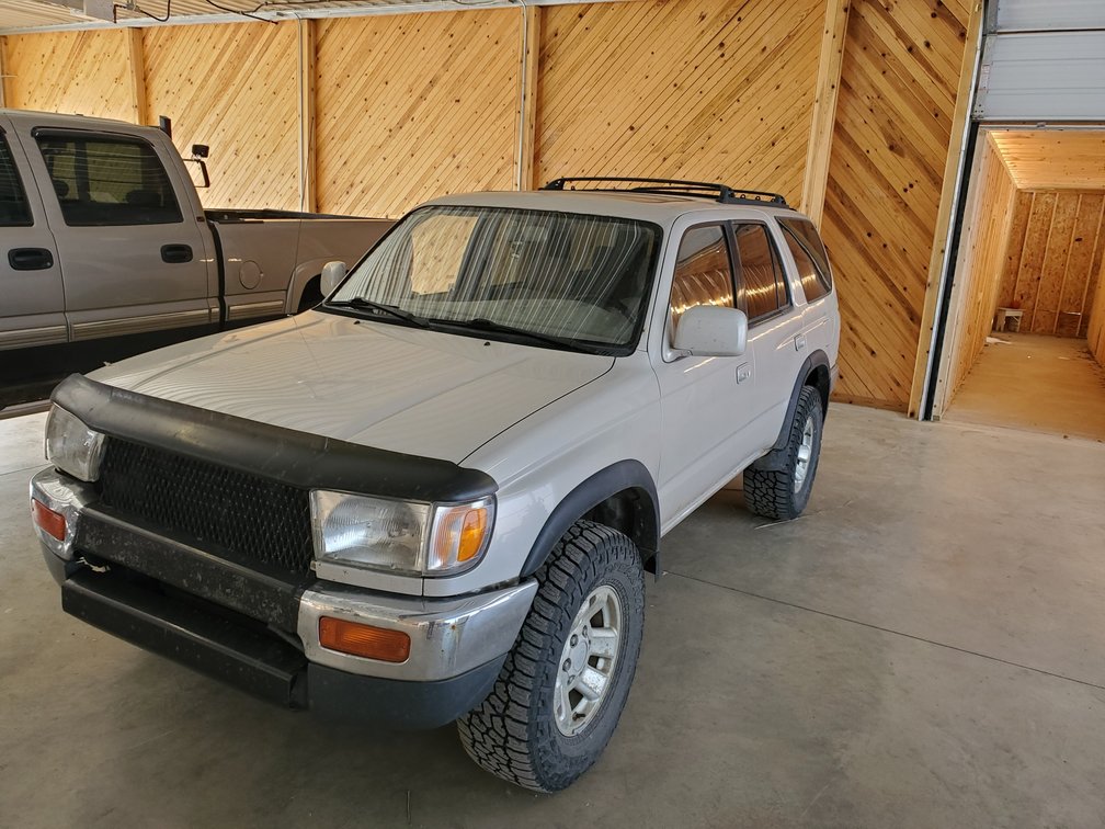TOYOTA SR5 4 RUNNER