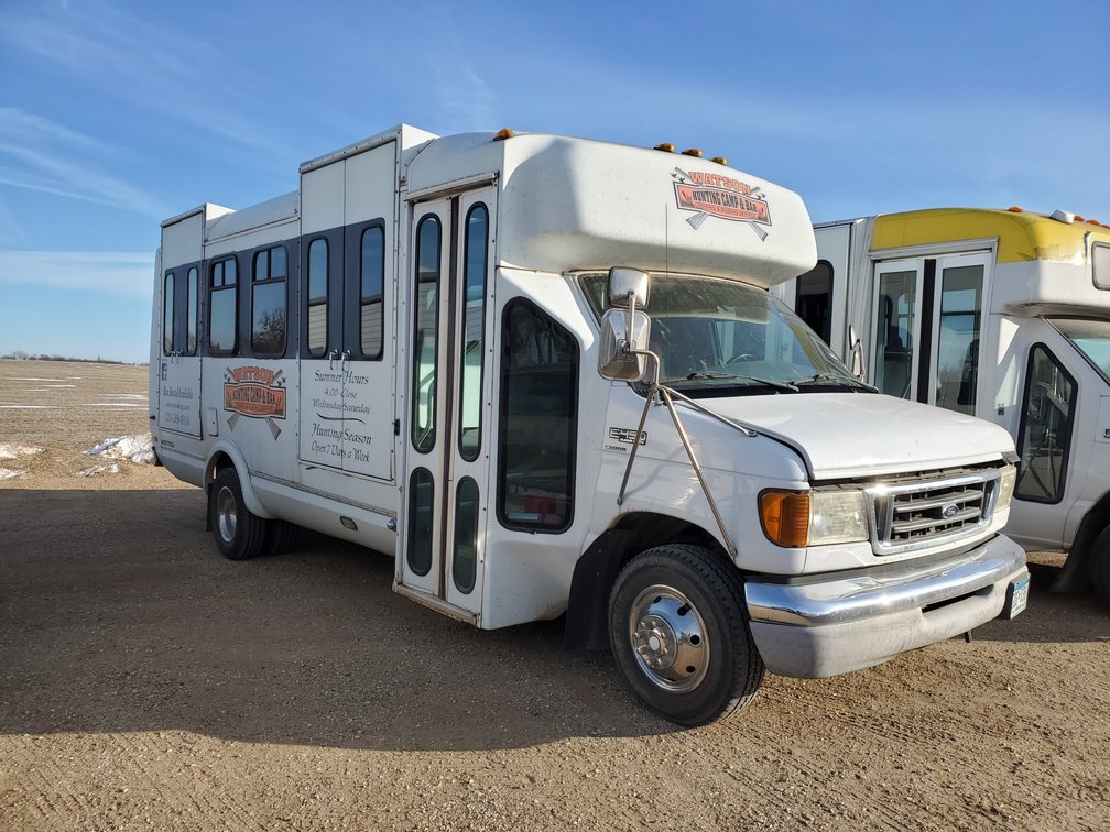 FORD E 450 BUS