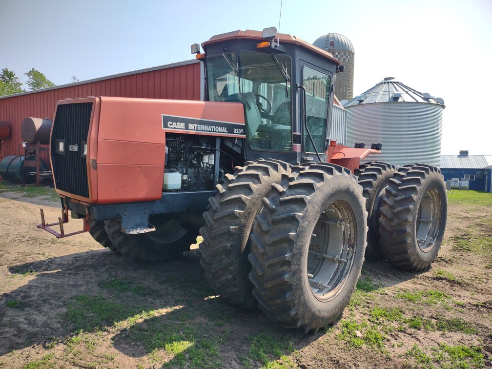 CASE INTERNATIONAL 9230