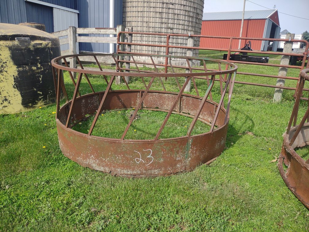 ROUND BALE FEEDER