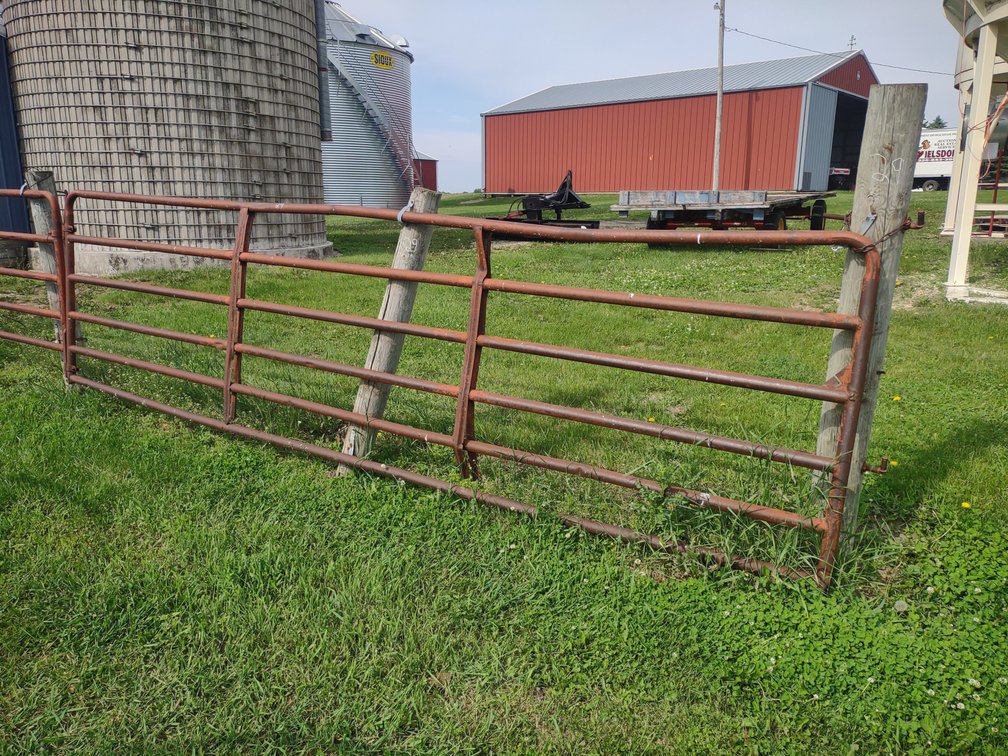 POSTS/GATES