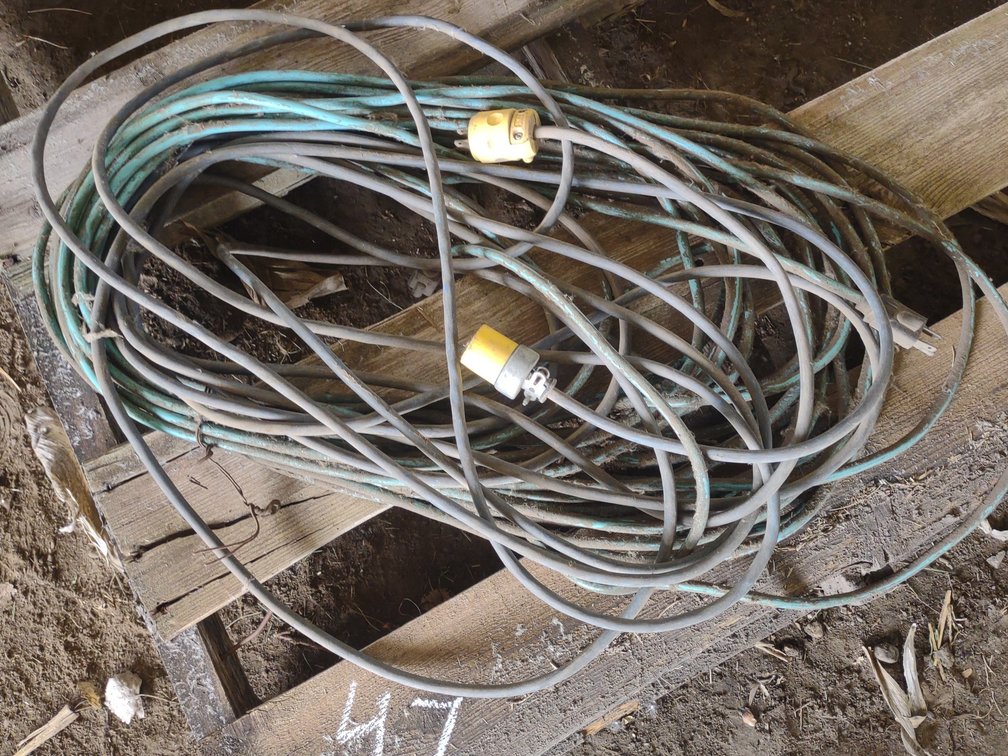 EXTENSION CORDS