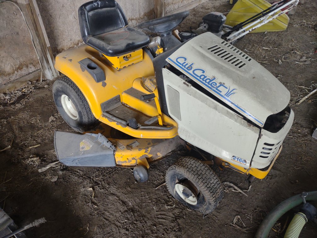 CUB CADET RIDING MOWER