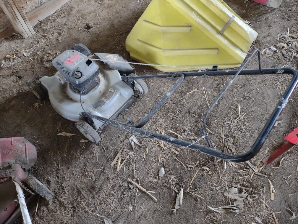 PUSH MOWER