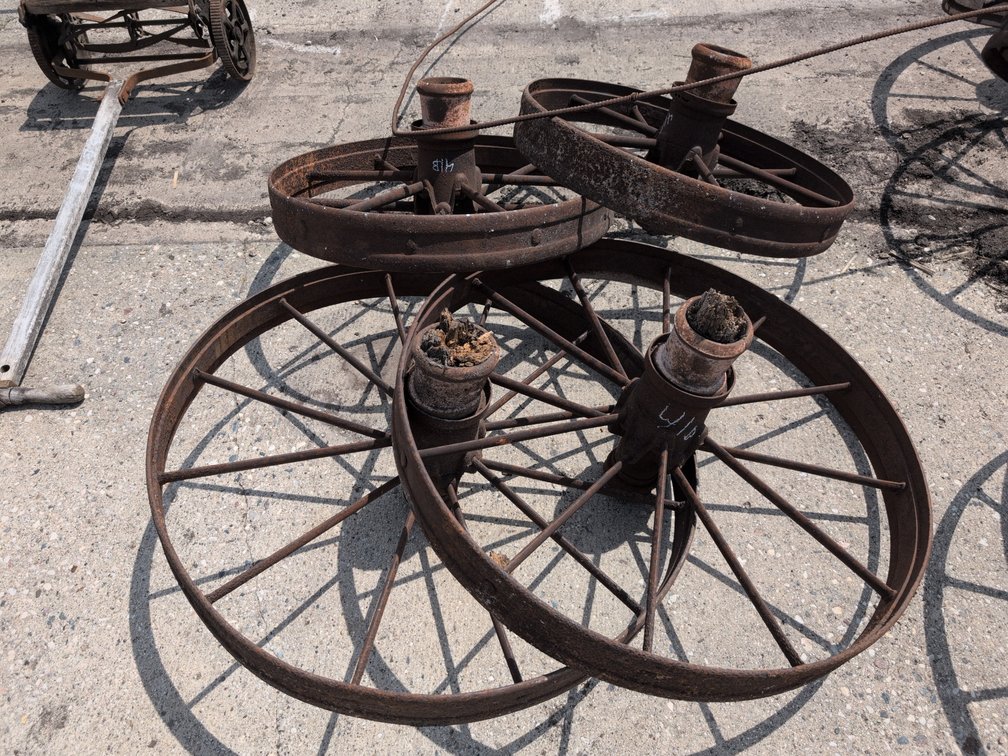 WAGON WHEELS