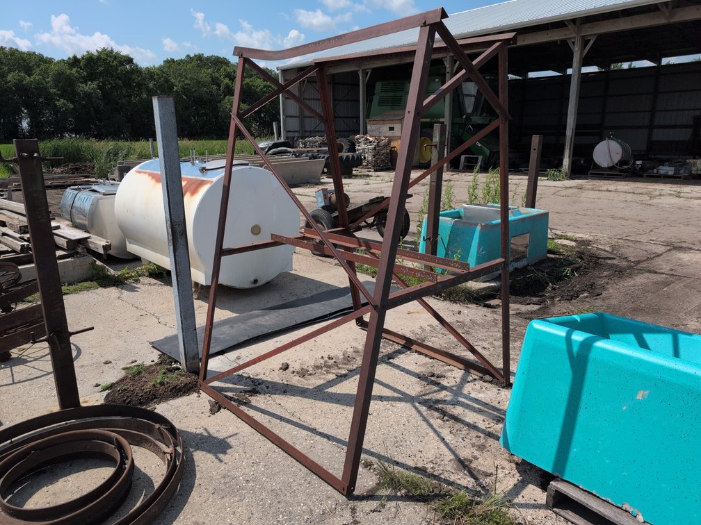 FUEL BARREL STAND