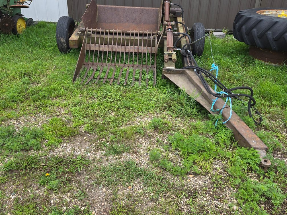 ROCK PICKER