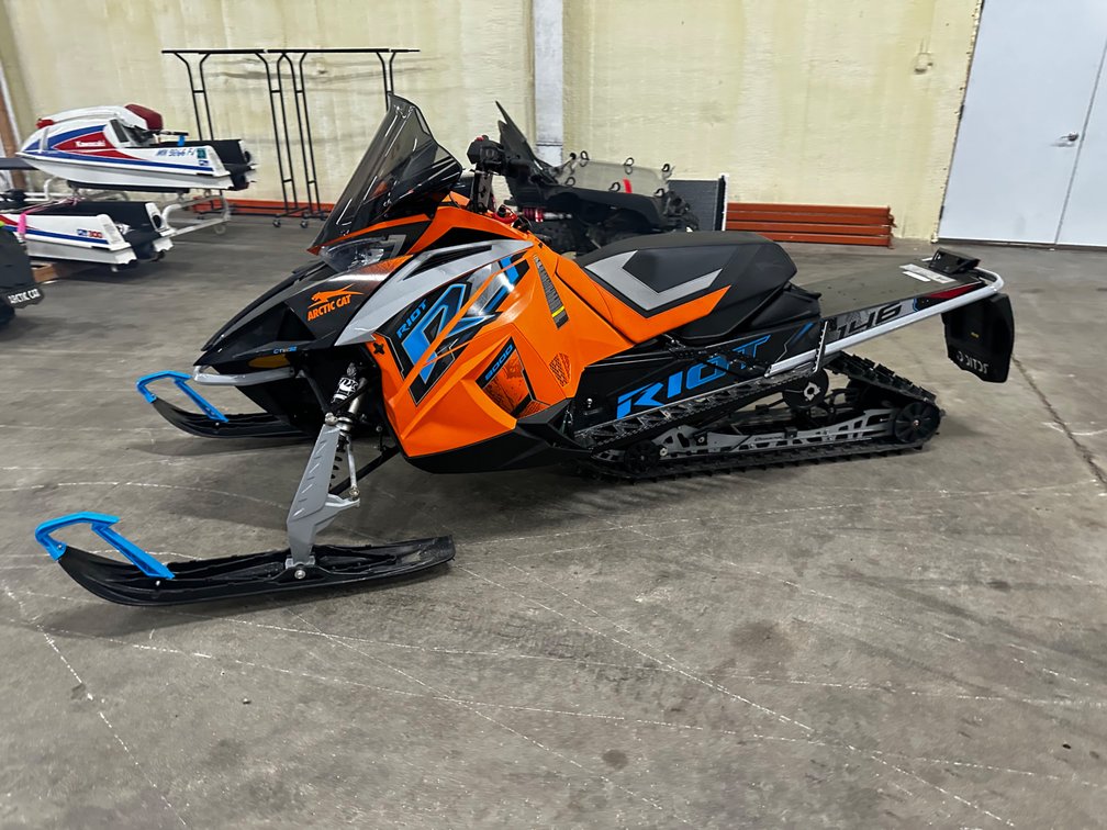 2021 ARCTIC CAT RIOT 8000 