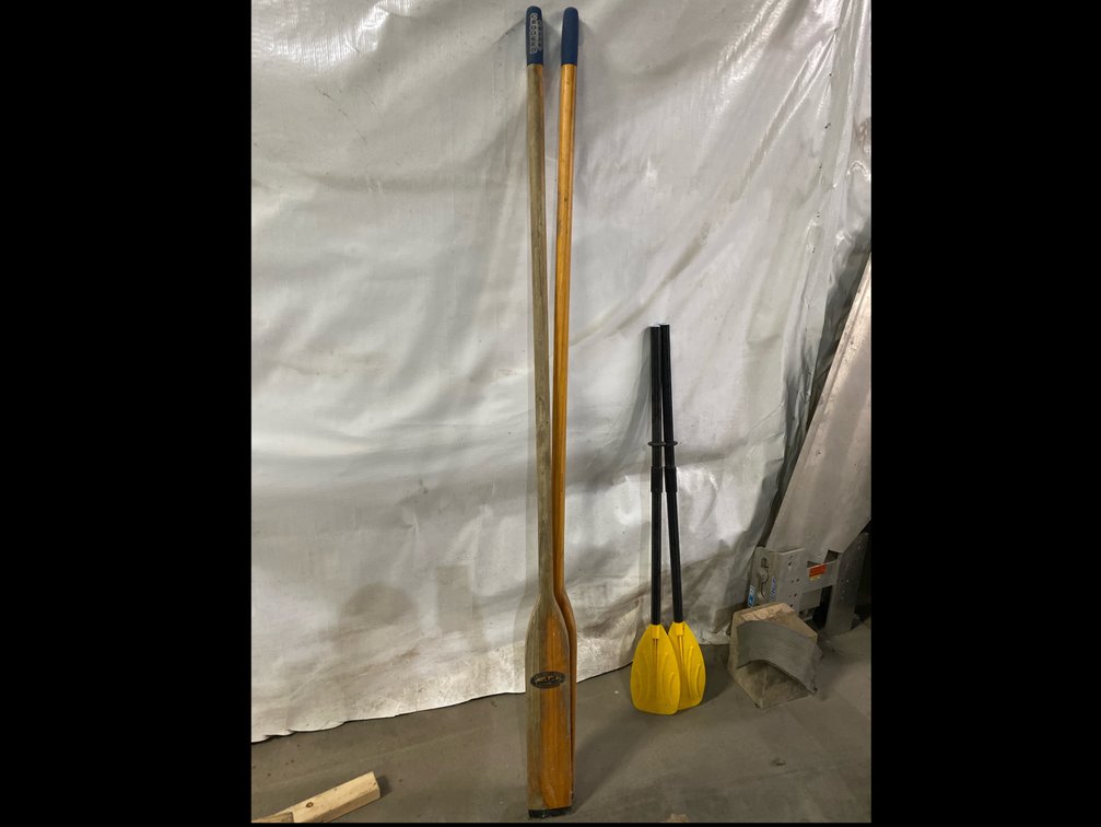 OARS AND PADDLES