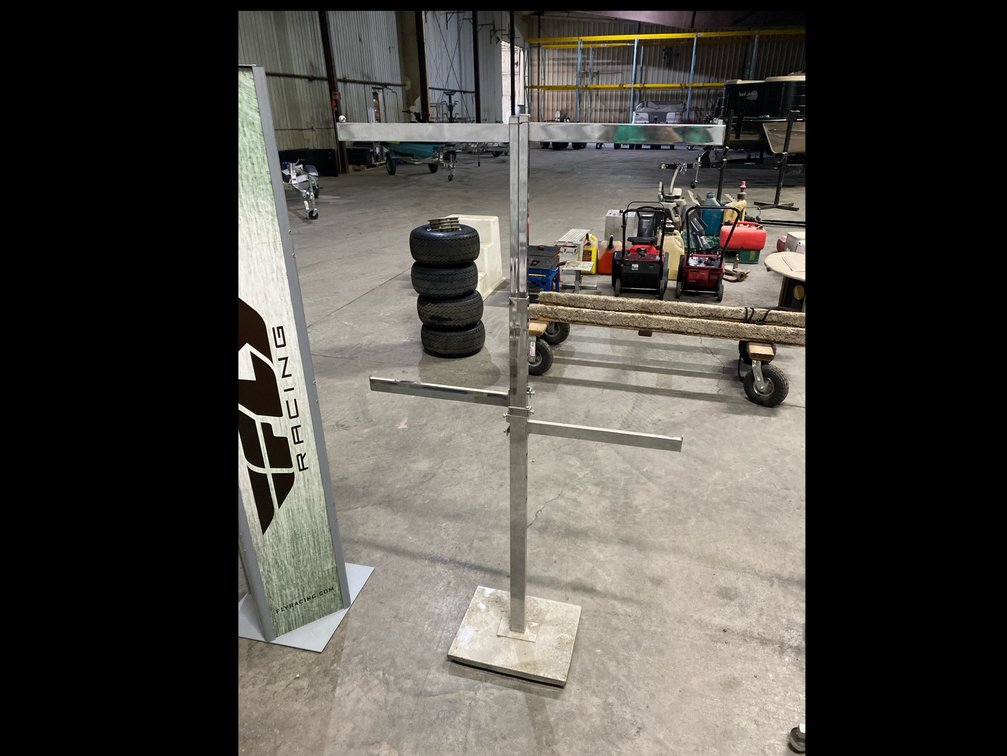 METAL RACK