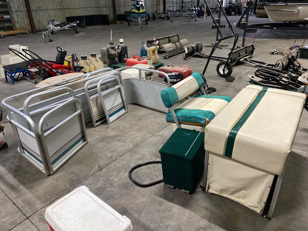 PONTOON PARTS