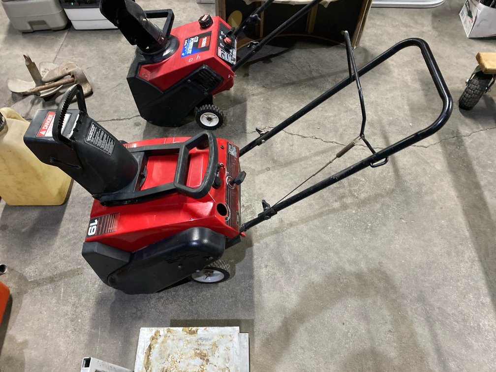 SNAPPER LE 19" SNOWBLOWER
