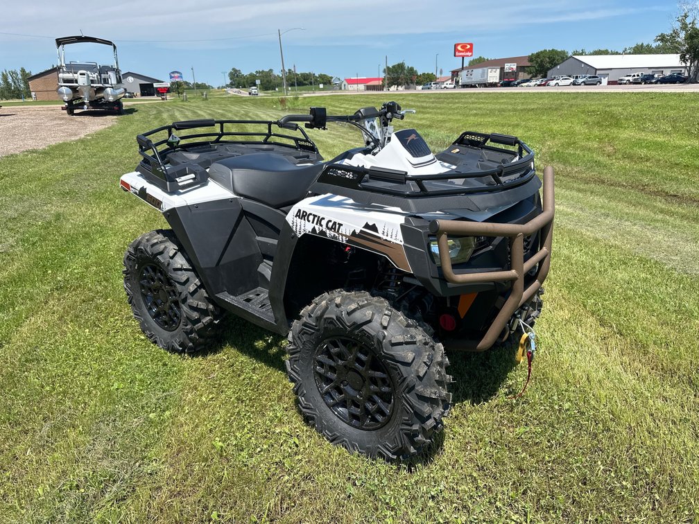2024 ARCTIC CAT ALTERRA 600 BLACK HILLS EDITION