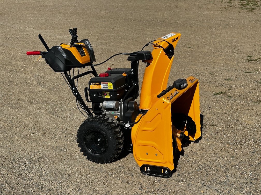 NEW CUB CADET 3X 30" HD SNOW BLOWER