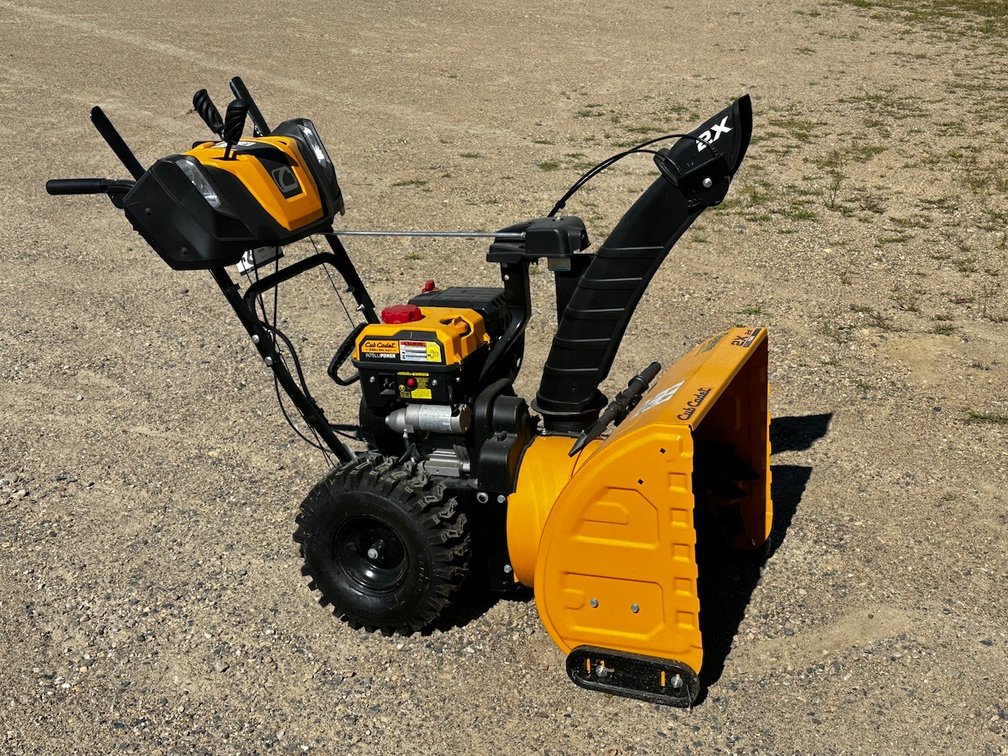 NEW CUB CADET 2X 24" INTELLIPOWER® TWO-STAGE SNOW BLOWER