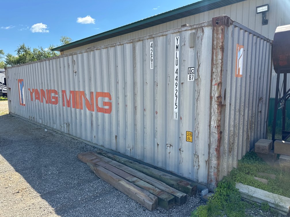 40' SHIPPING CONTAINER (NO LOADING ASSISTANCE) 