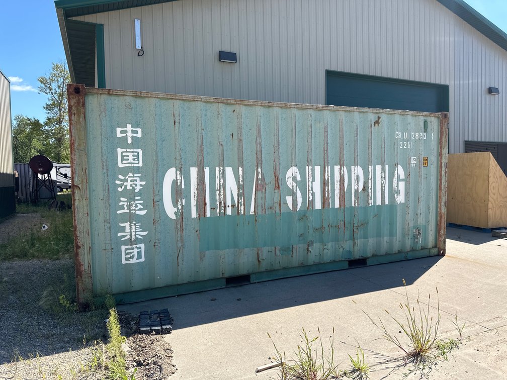 20' SHIPPING CONTAINER (NO LOADING ASSISTANCE) 