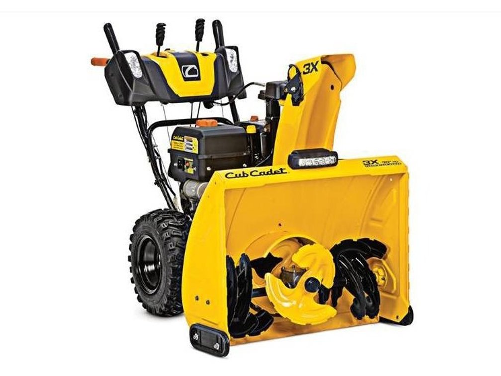 NEW IN BOX CUB CADET 3X 30" HD SNOW BLOWER