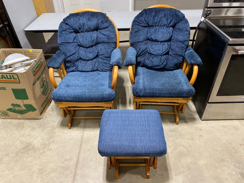 ROCKING CHAIRS