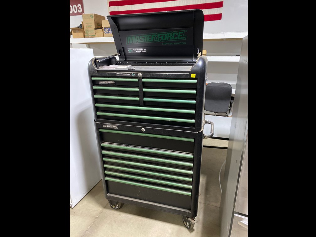 TOOL CHEST