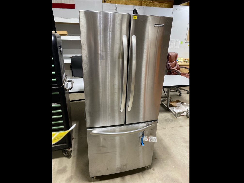 REFRIGERATOR/FREEZER