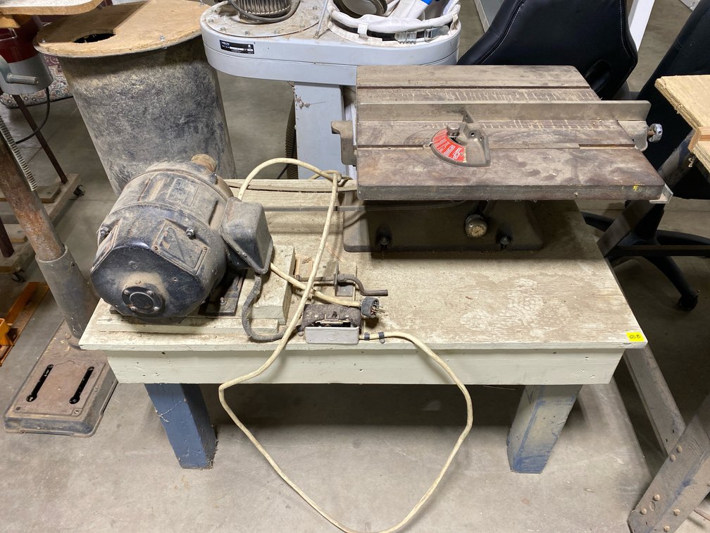 TABLE SAW