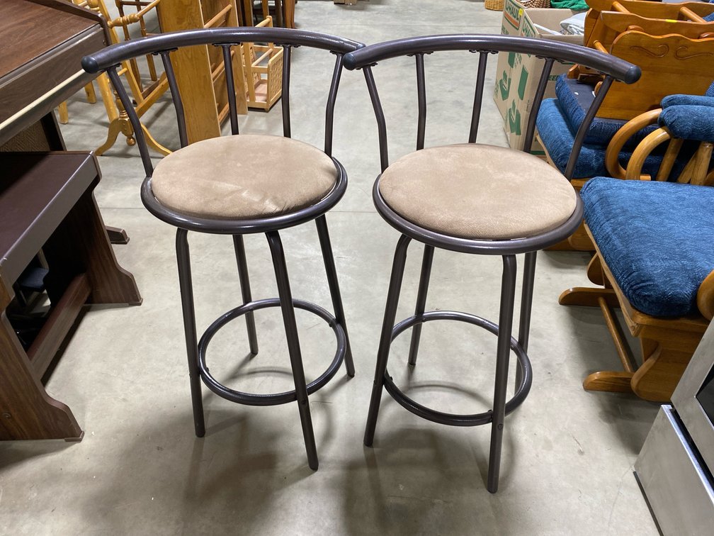 STOOLS