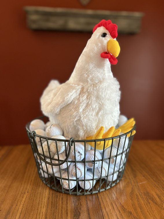 GOLF BALL AND CHICKEN BASKET