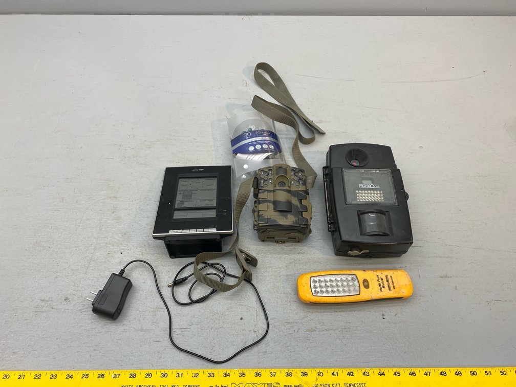 TRAIL CAMS