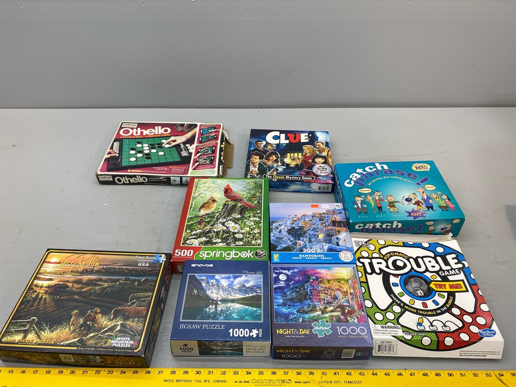 GAMES & PUZZLES